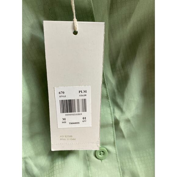 River's End Women's Size M Wrinkle Resistant Button Up Pastel Green Casual NWT - Picture 5 of 5